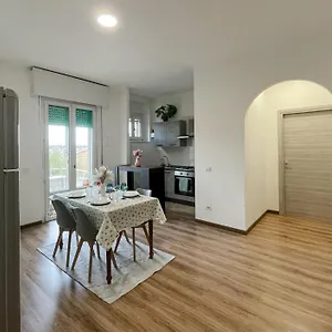 Casa Felicity Apartment